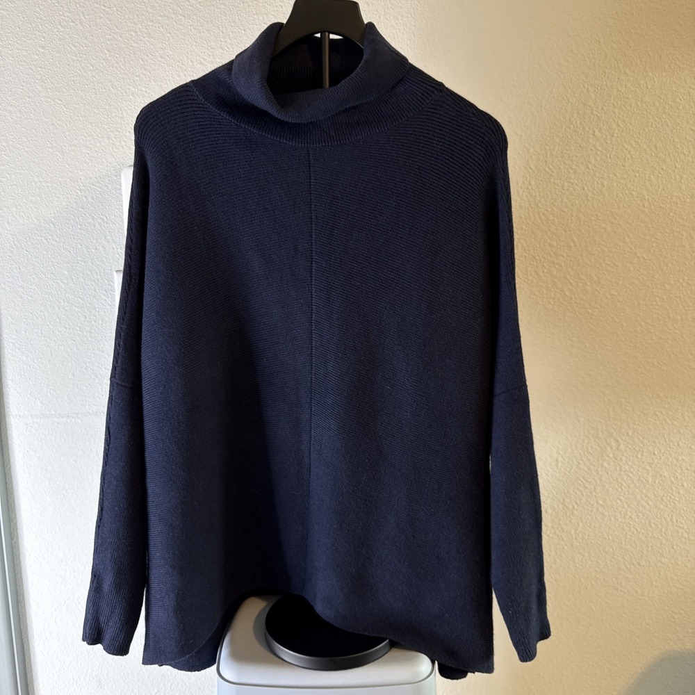 Women's Oversized Drop Shoulder Turtleneck Pullover Sweater Navy Blue Size Small